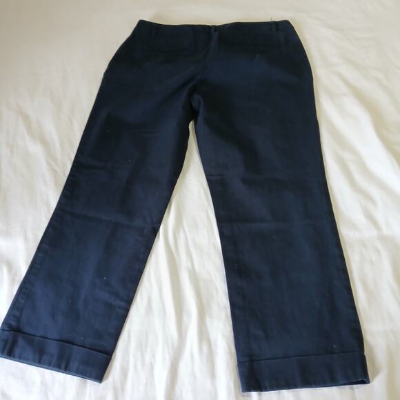 J Crew 8 CITY FIT Navy blue cotton spandex blend cuffed hem capri length - Picture 4 of 9